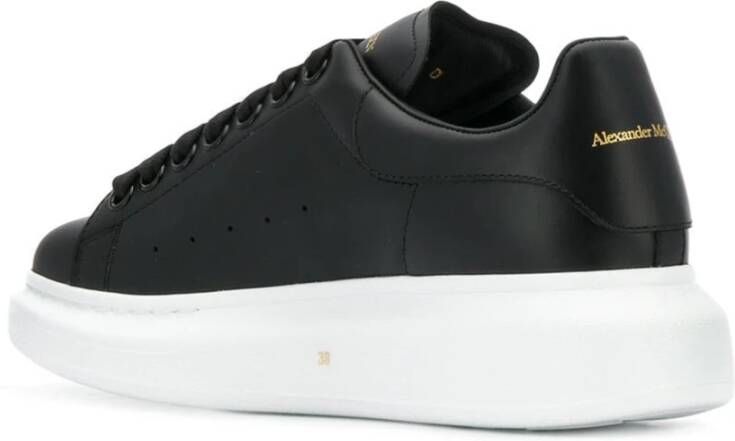Alexander McQueen Zwarte leren veterschoen