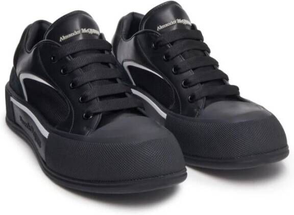 alexander mcqueen Zwarte Panel Sneaker met Logo Ingedrukte Tong Black Heren