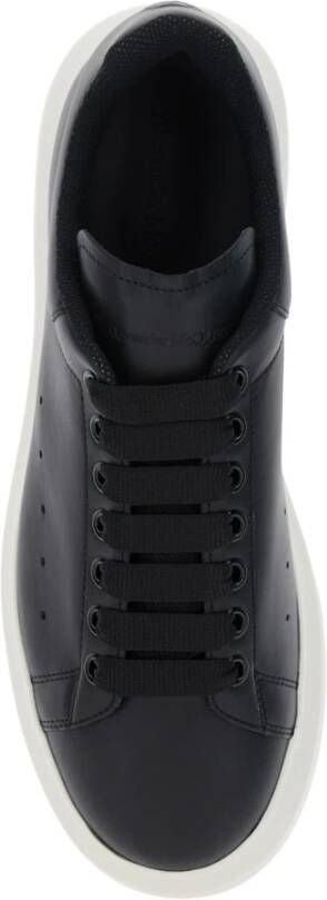 Alexander McQueen Zwarte Sneakers met Dikke Zool van Leer