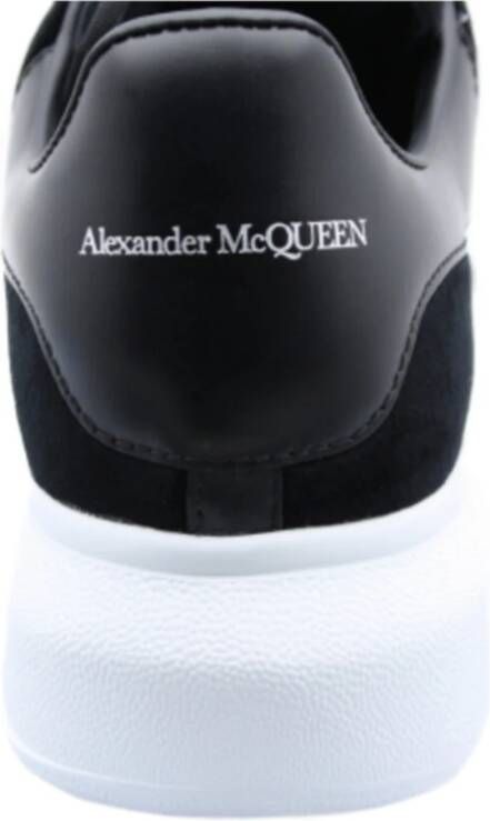 alexander mcqueen Zwarte Velvet Oversized Sneakers Black Dames