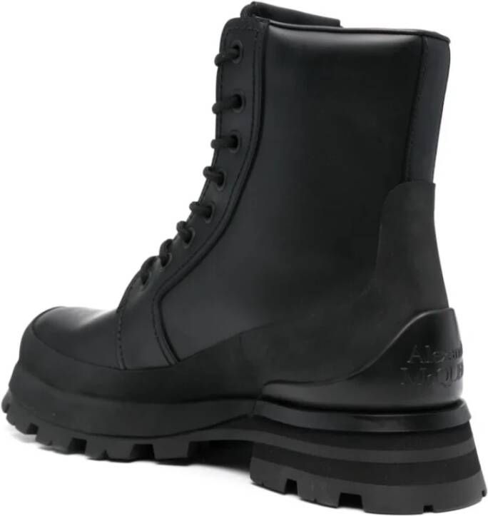 alexander mcqueen Zwarte Veterschoenen met Flared Rubberen Zool Black Heren