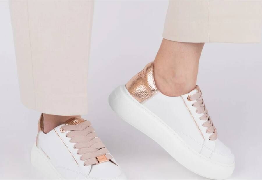 Alexander Smith Shoes White Dames