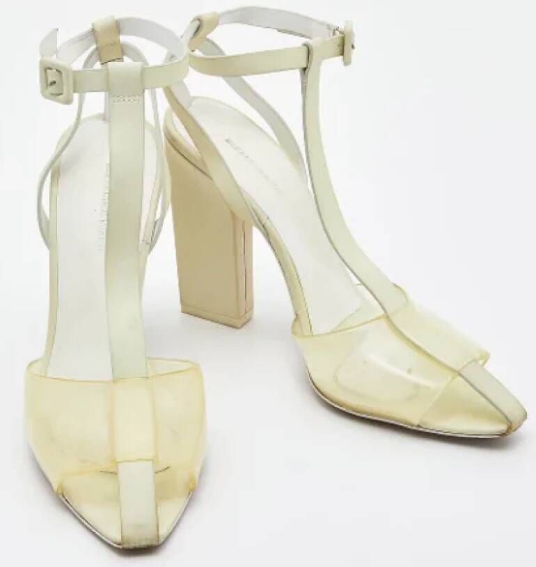 Alexander Wang Pre-owned Leather heels Yellow Dames