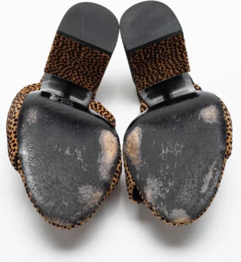 Alexander Wang Pre-owned Suede sandals Brown Dames