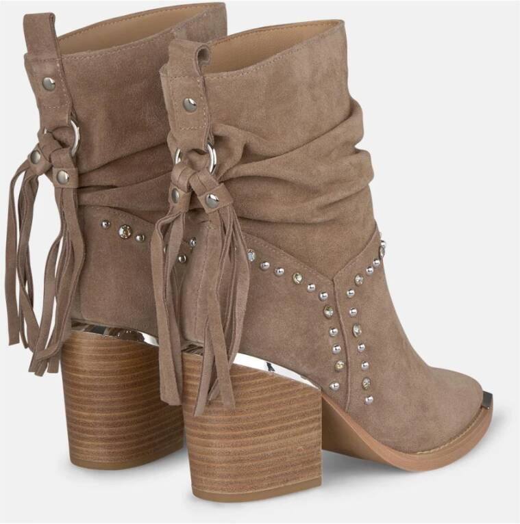 Alma EN Pena Enkellaars met kwastjes en studs