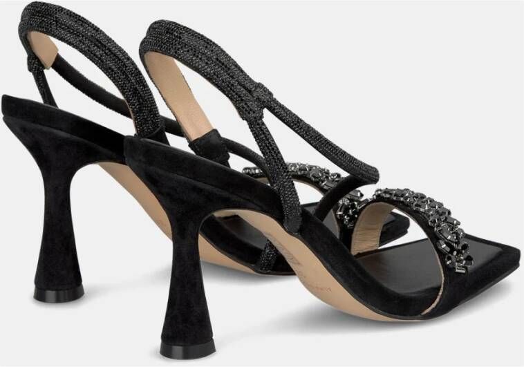 Alma en Pena Gespen haksandaal Black Dames