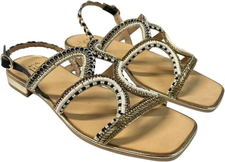 Alma en Pena Leren sandalen met koraalkralen Yellow Dames