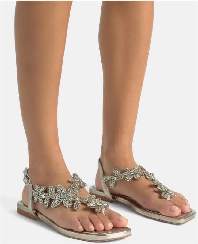 Alma EN Pena Sandaal versierd met strass-bloemen