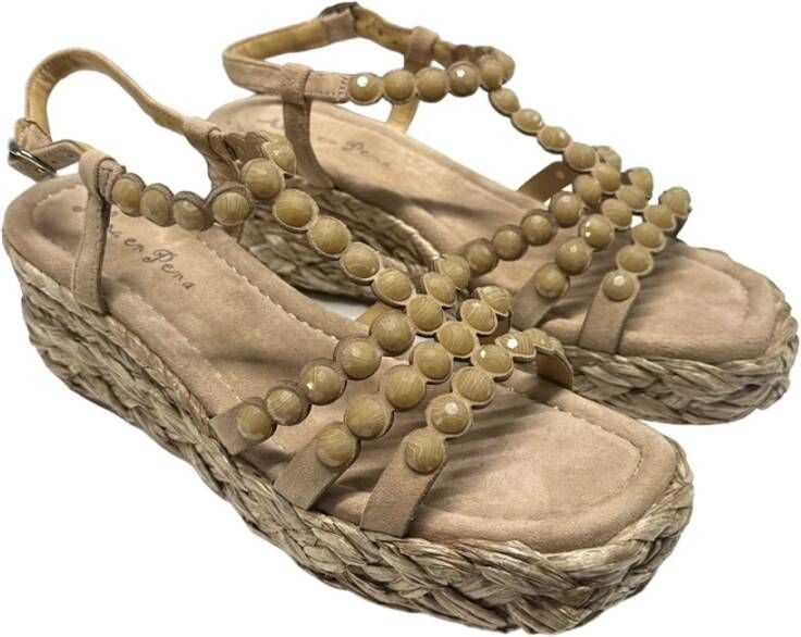 Alma en Pena Suède Enkelband Sandaal Rubberen Zool Beige Dames