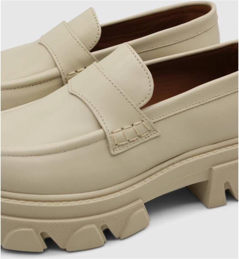 ALOHAS Cream Leather Loafers Trailblazer Style Beige Dames