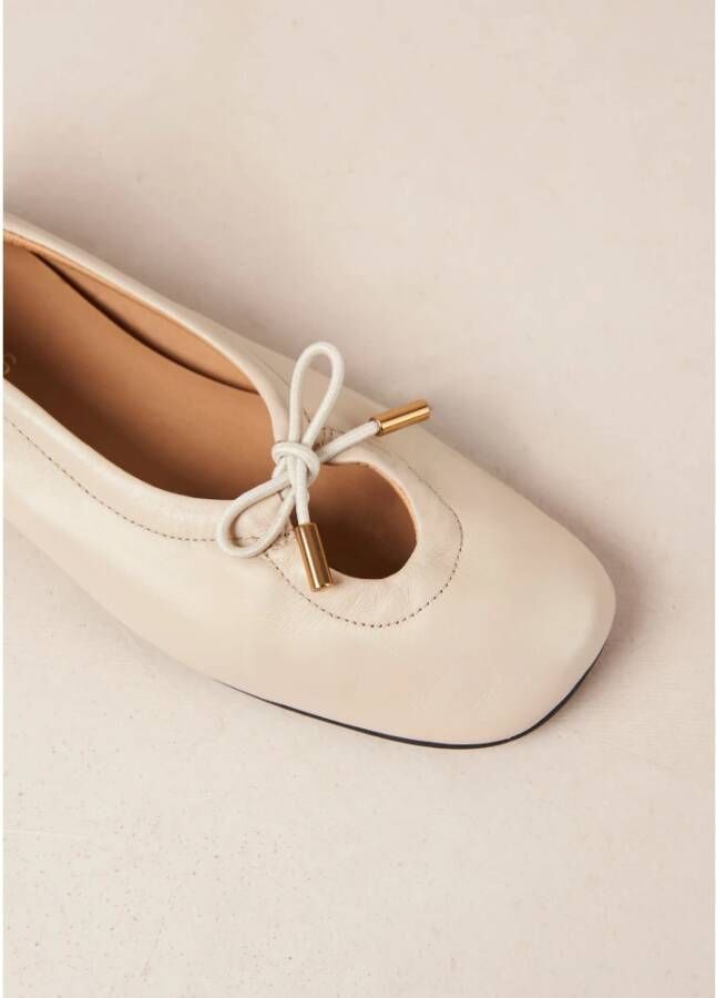 ALOHAS Rosalind Crème Leren Ballet Flats White Dames