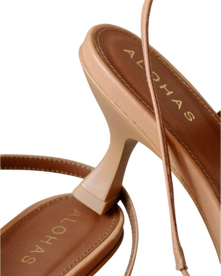 ALOHAS Sandalen met hoge hakken Beige Dames