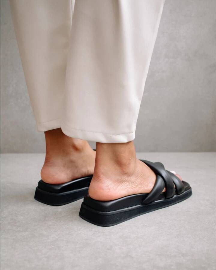 ALOHAS Teenslippers Sliders Zwart Dames