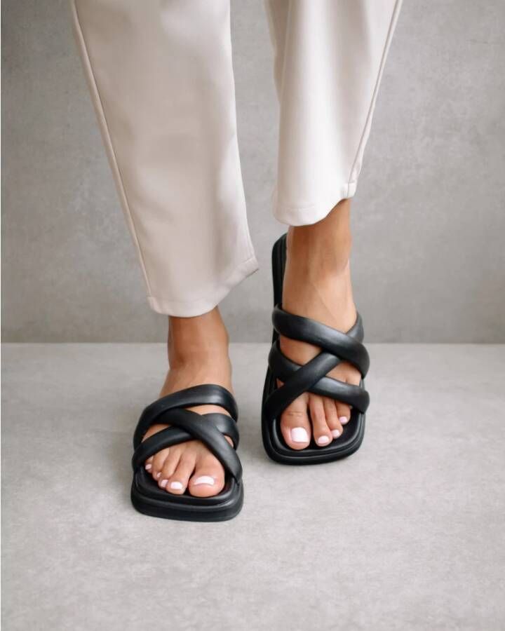 ALOHAS Teenslippers Sliders Zwart Dames