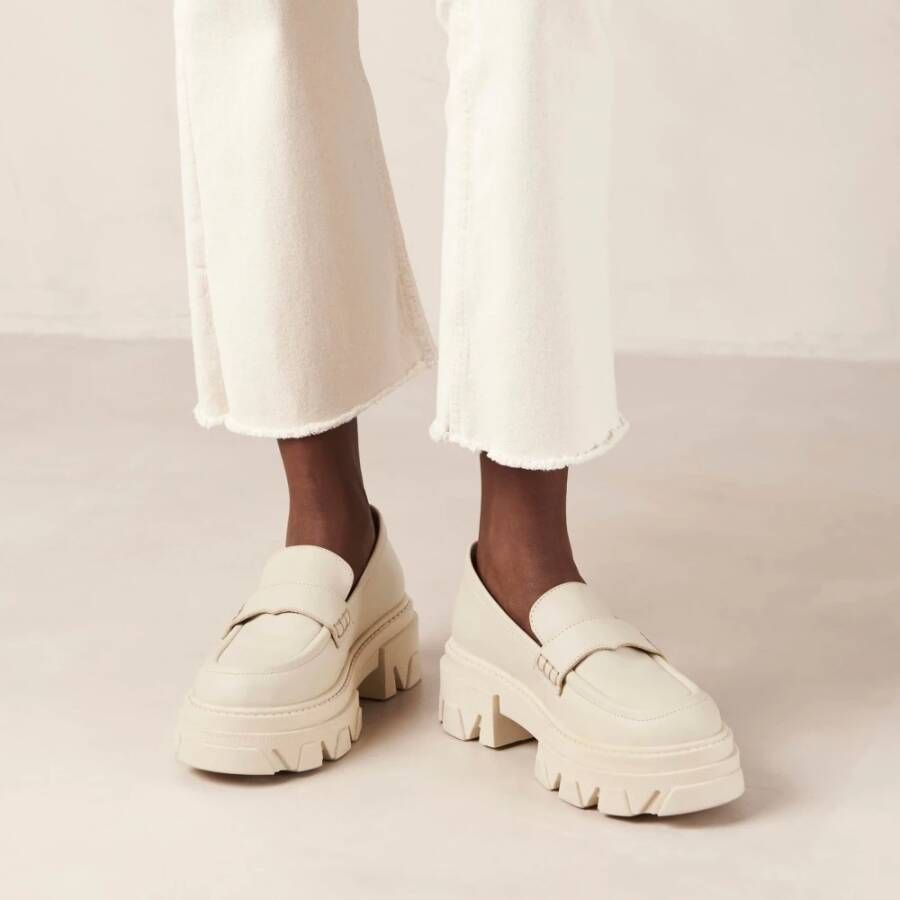 ALOHAS Trailblazer Crème Leren Loafers Beige Dames