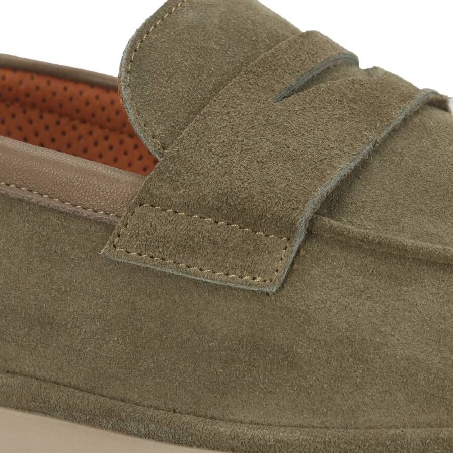 Ambitious Amber Suède Loafer