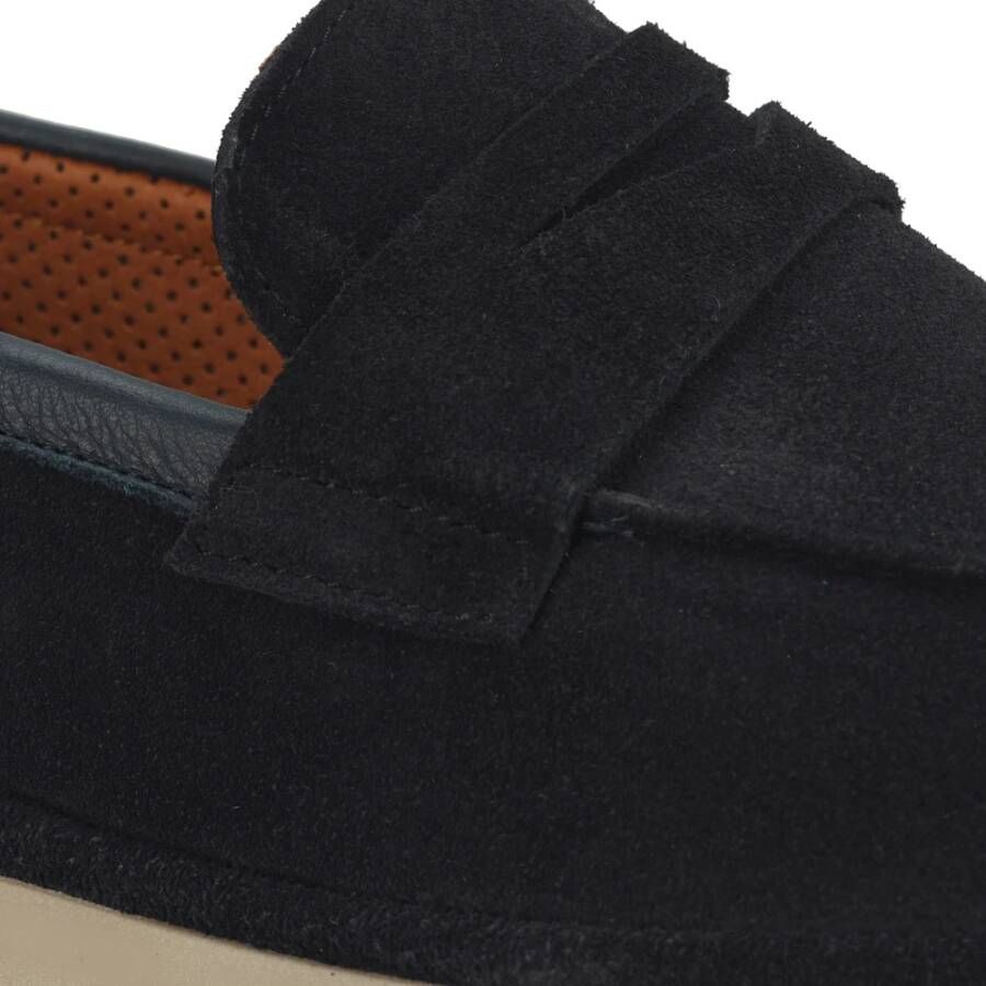 Ambitious Amber Suède Loafer