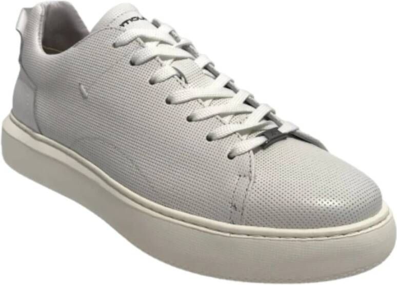 Ambitious Witte geperforeerde leren sneakers Wit Heren