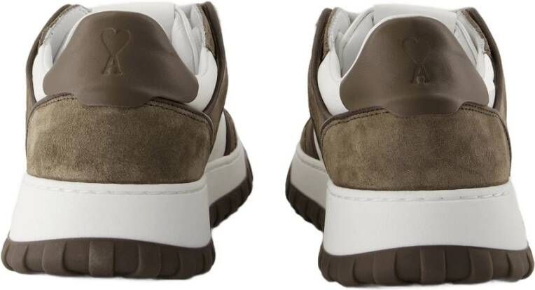 Ami Paris Witte Leren Mid-Top Sneakers