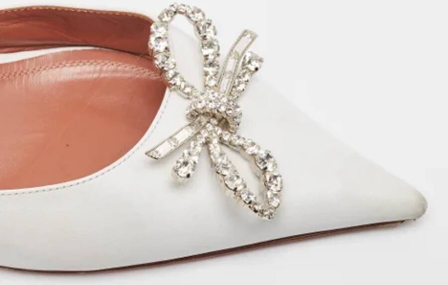 Amina Muaddi Pre-owned Leather heels White Dames