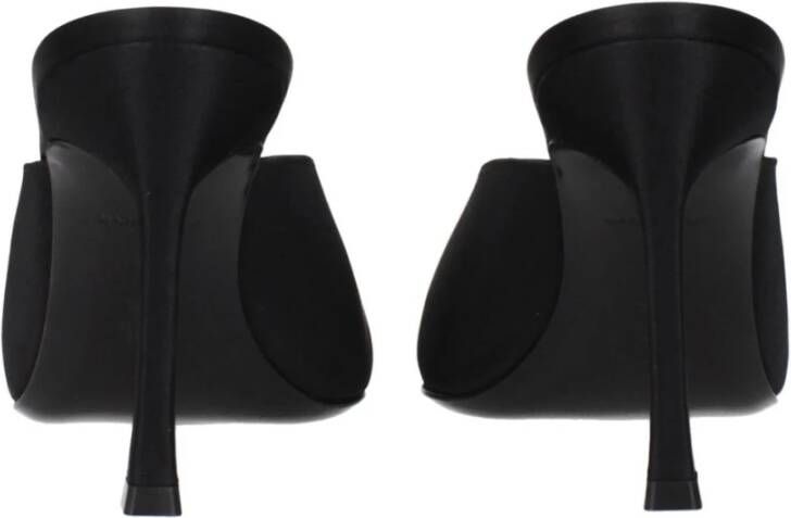Amina Muaddi Zwarte Satijnen High Heel Pumps