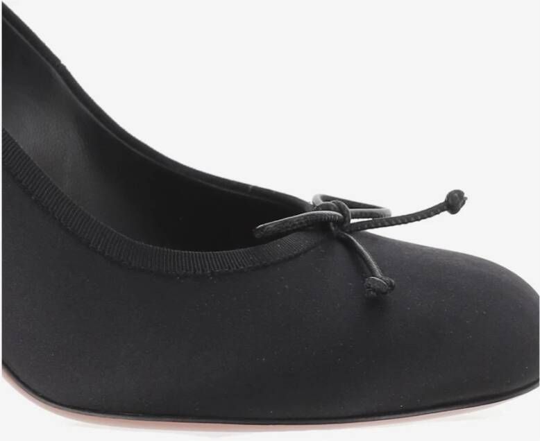 Amina Muaddi Zwarte Satijnen Ronde Neus Pumps