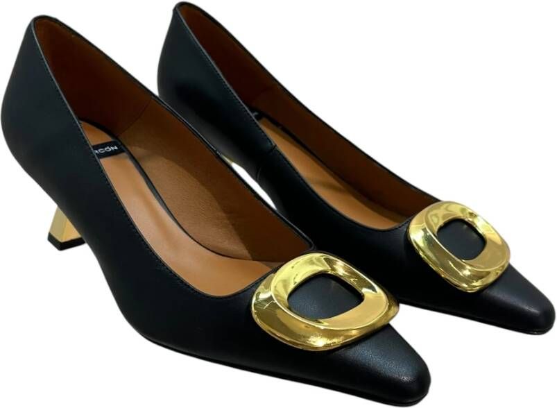 Angel Alarcon Leren lage hakken met gouden accessoire Black Dames