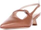 Anna F. Camelkleurige Pumps met Gesp en Hak van Leer