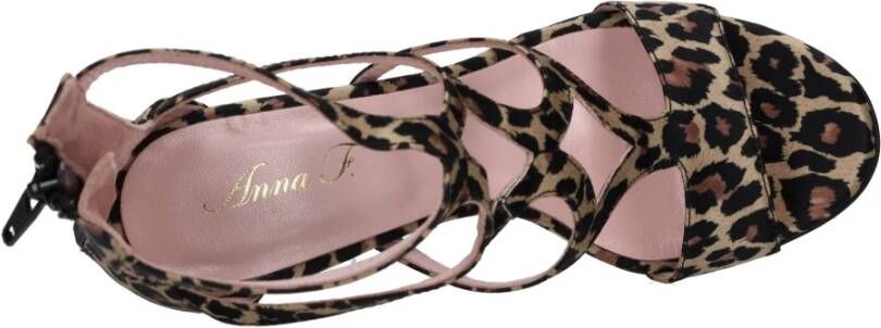 Anna F. Sandalen Bruin