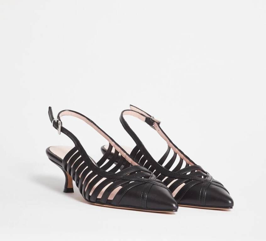 Anna F. Scarpa Pumps