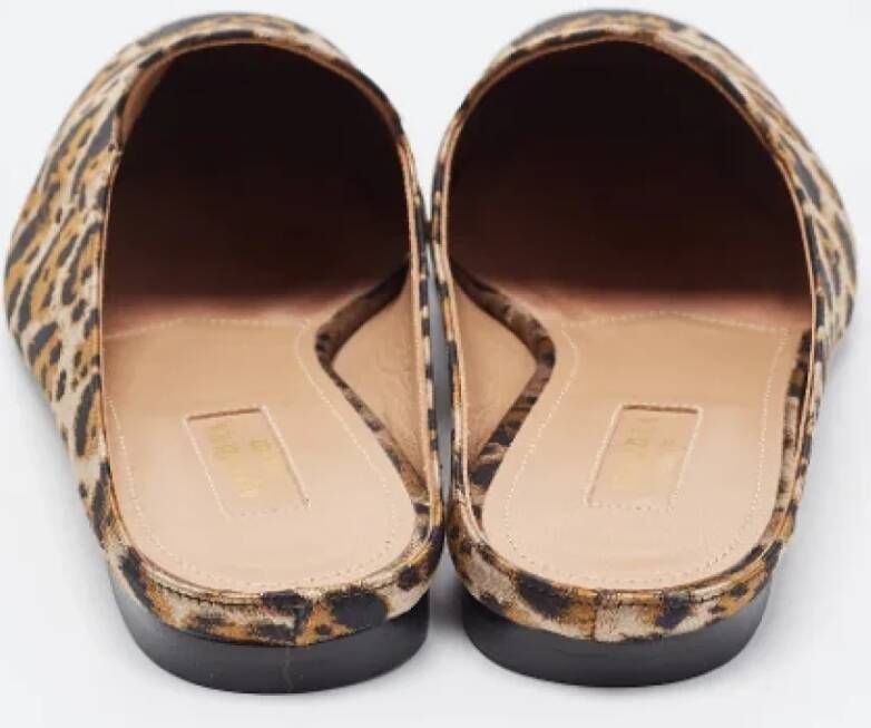 Aquazzura Pre-owned Canvas sandals Brown Dames