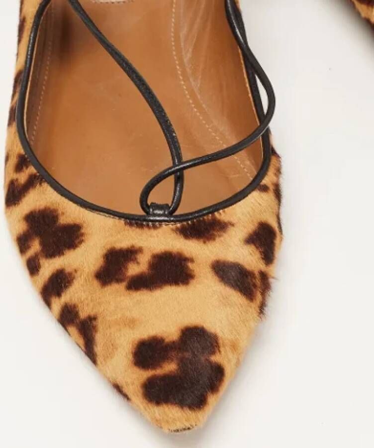 Aquazzura Pre-owned Fabric flats Brown Dames