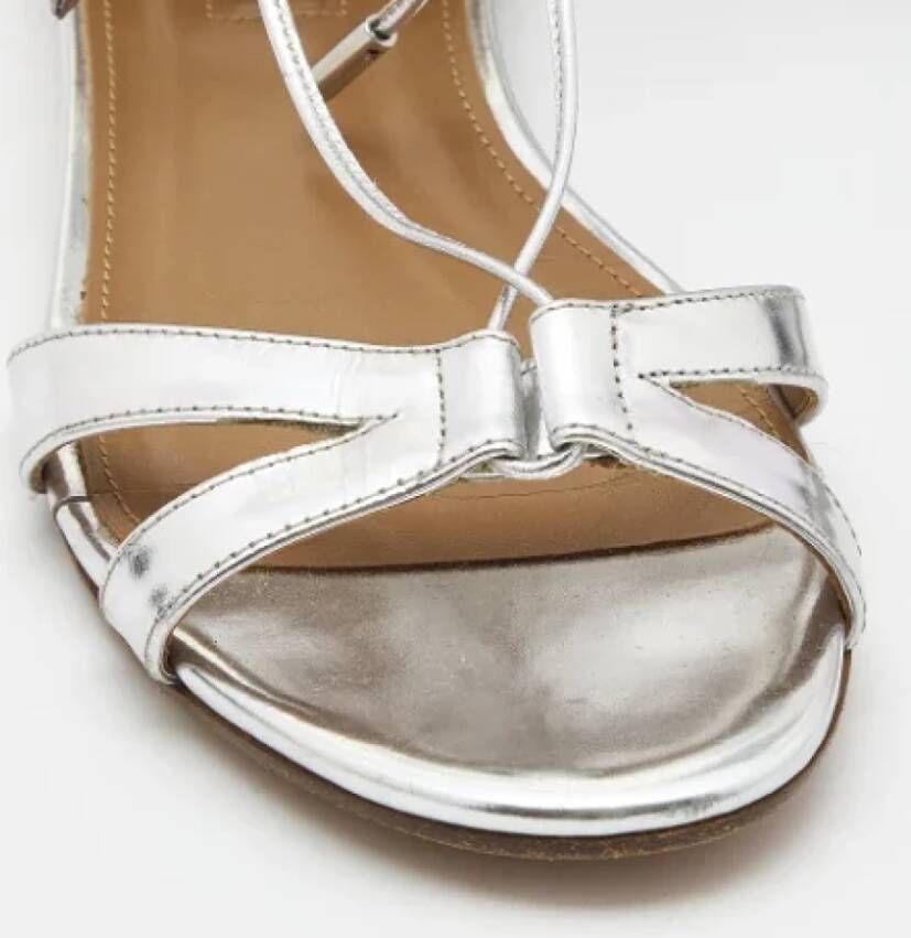 Aquazzura Pre-owned Leather flats Gray Dames
