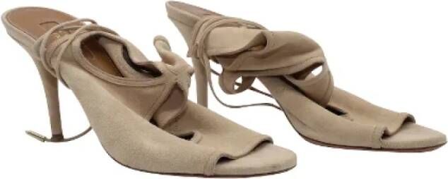 Aquazzura Pre-owned Suede sandals Beige Dames