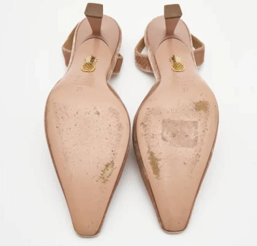 Aquazzura Pre-owned Velvet heels Beige Dames