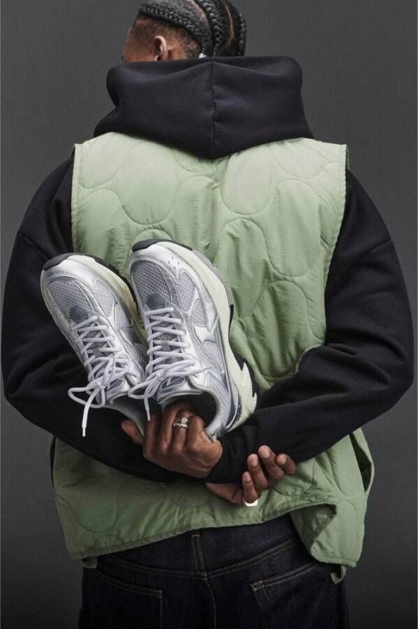 Arkk Copenhagen Vintage Silver Forma Runner Sneaker