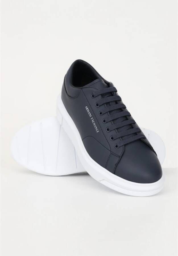 Armani Exchange Blauwe Casual Sneakers voor Heren Blauw Heren