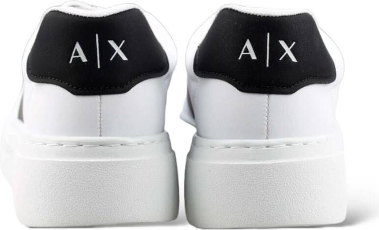 Armani Exchange Witte Basic en Elegante Damessneakers Wit Dames