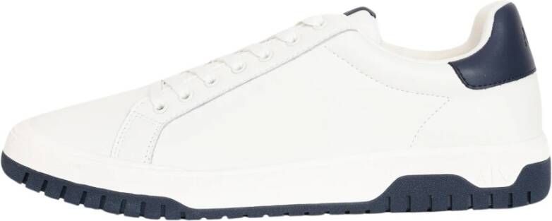 Armani Exchange Witte en blauwe lage profiel sneakers White Heren