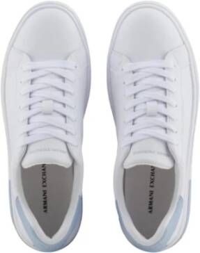 Armani Exchange Witte Sneakers Laag Uitgesneden Stijlvol Ontwerp