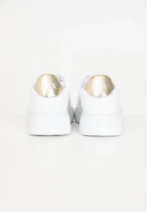 Armani Exchange Witte Sneakers met reliëflogo White Dames