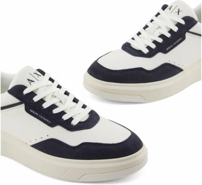 Armani Exchange Witte Sneakers voor Stijlvolle Look
