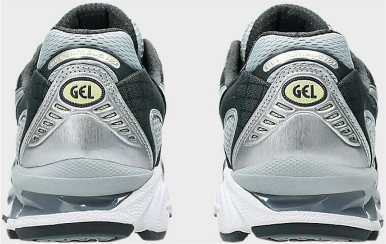 Asics Nimbus hardloopschoenen