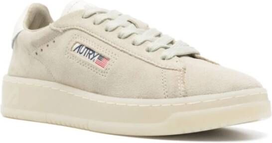 Autry Beige Suède Lage Sneakers Dallas Stijl Beige Dames