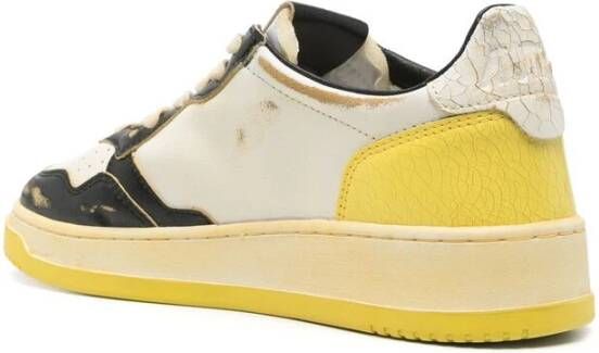 Autry Beige Veterschoen met Gewatteerde Enkel