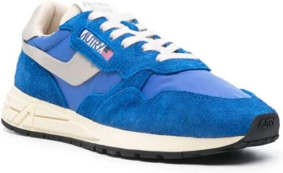 Autry Blauwe Suède Sneakers met Logo Patch