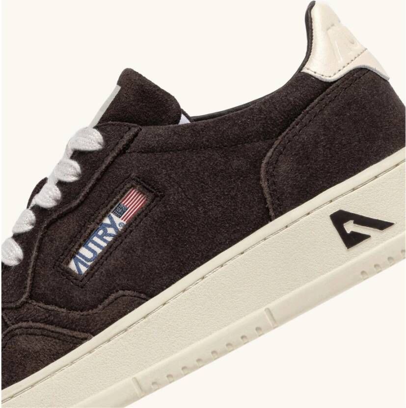 Autry Bruine Nabuck Medalist Sneaker voor vrouwen