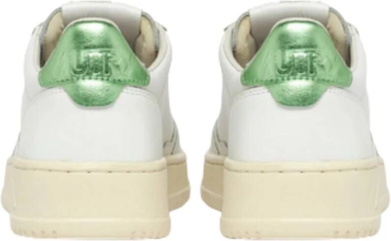 Autry Groene Vintage-geïnspireerde Platte Schoenen White Dames