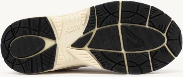 Autry Hyperway Lage Sneakers Zand Zilver