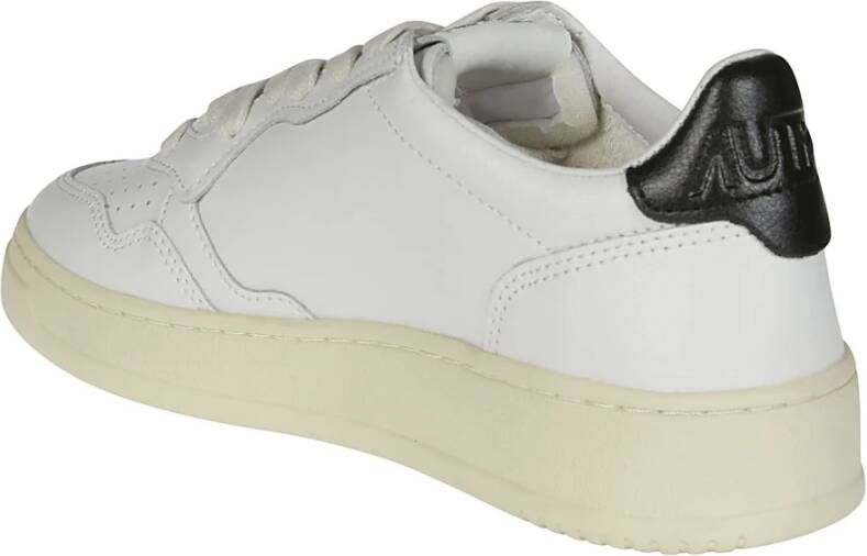 Autry Lage Leren Medalist Sneakers White Dames